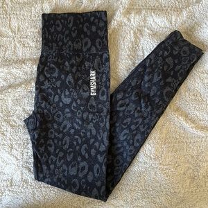 Gymshark size small cheetah print leggings great condition with scrunched butt